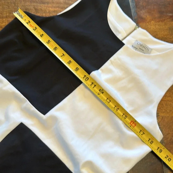 Carmen Marc Valvo stylish block color dress. Size large EUC - Picture 4 of 6